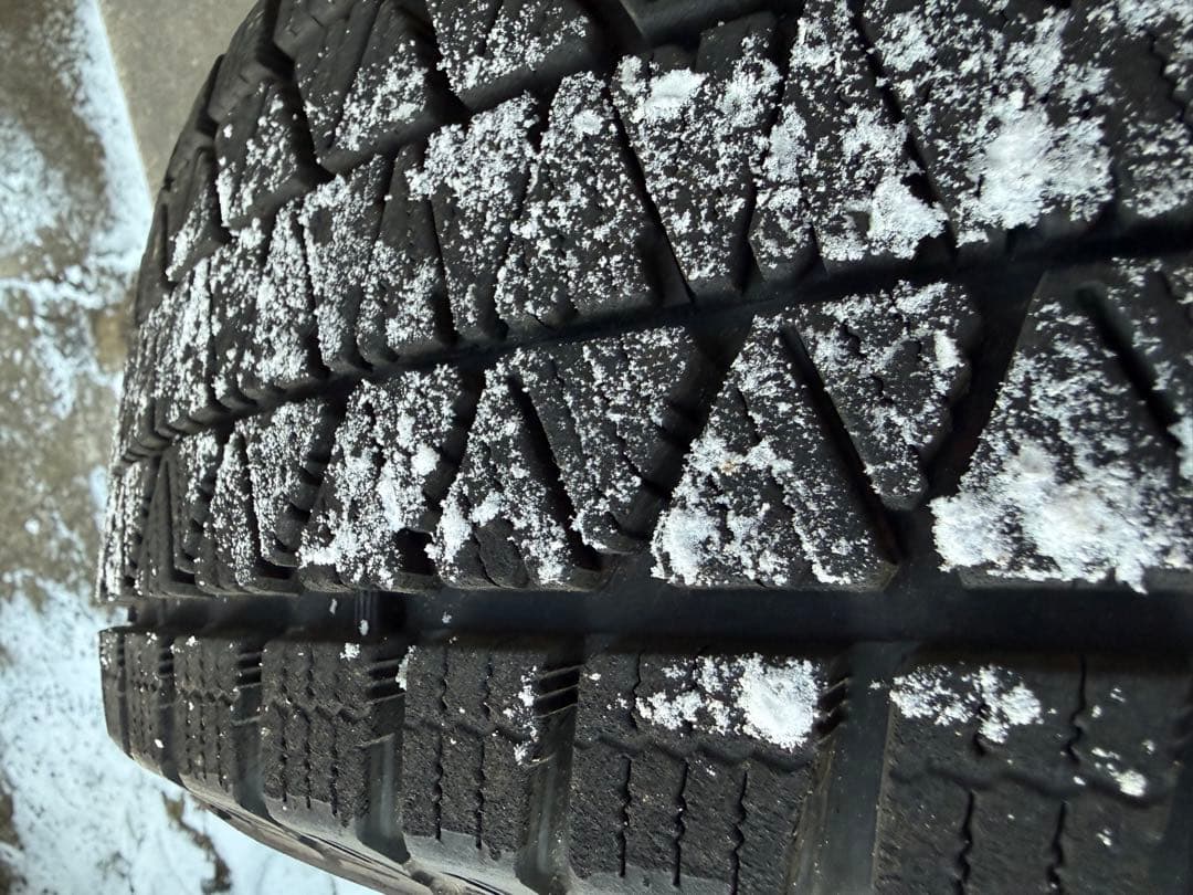 【値下げ】ブリヂストン225/65R17スタッドレスタイヤホイールセット