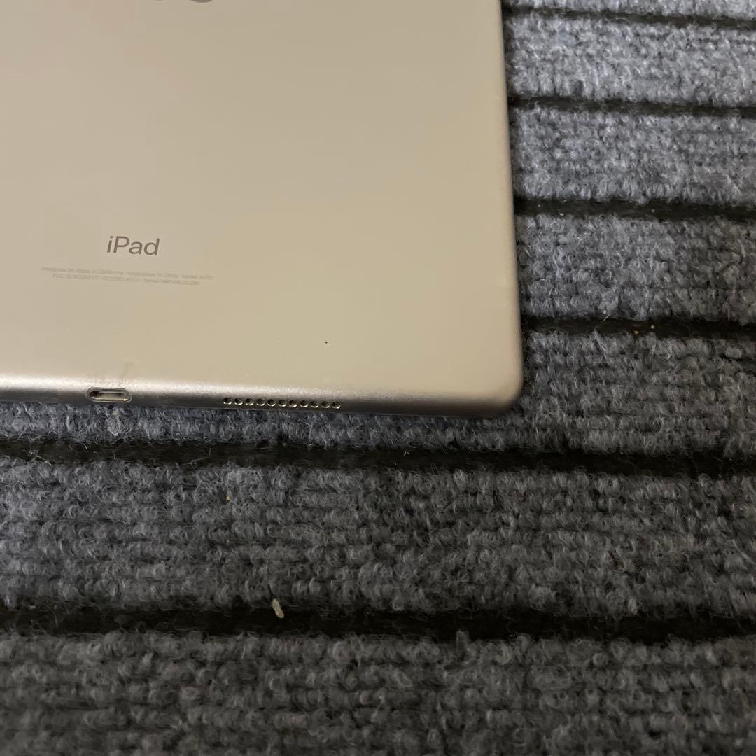 54 iPad Pro 10.5 64GB Wi-Fi スペースグレイ