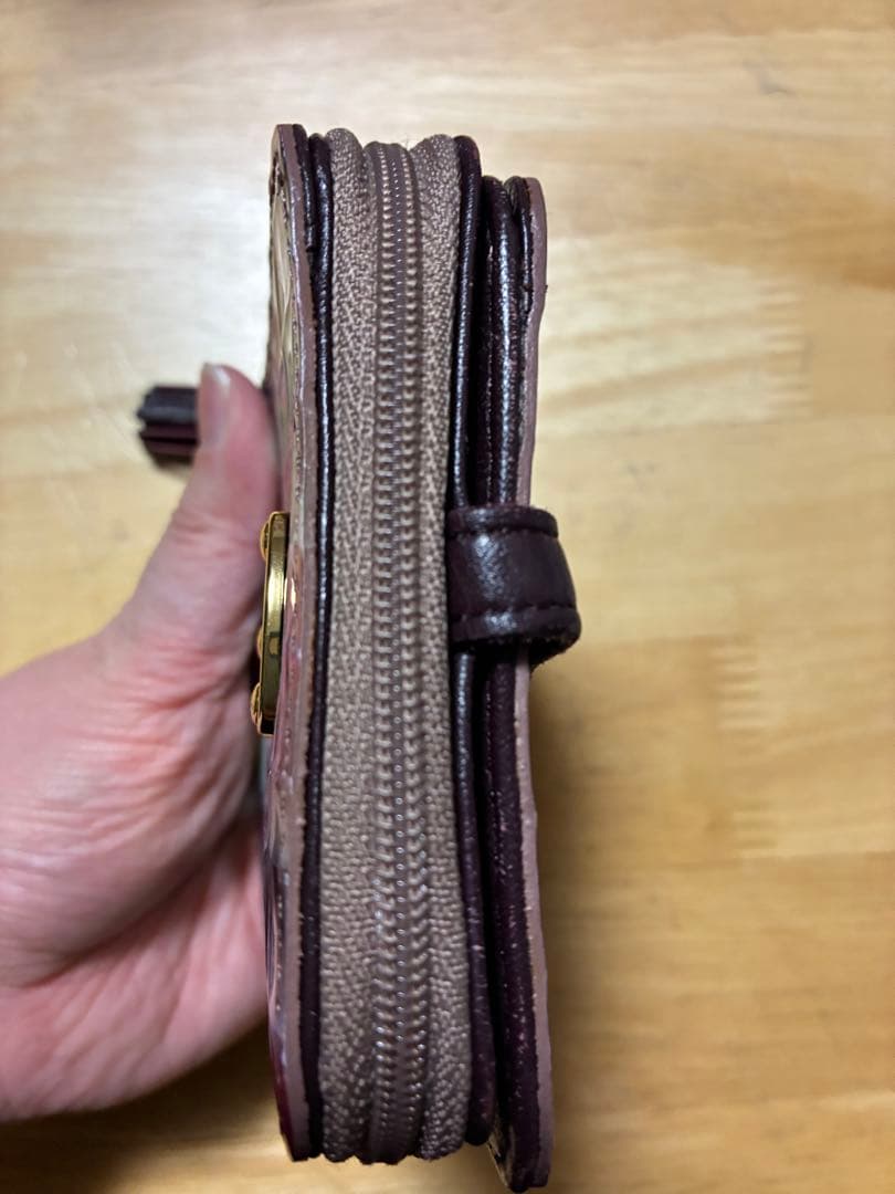 ATAO 二つ折り財布