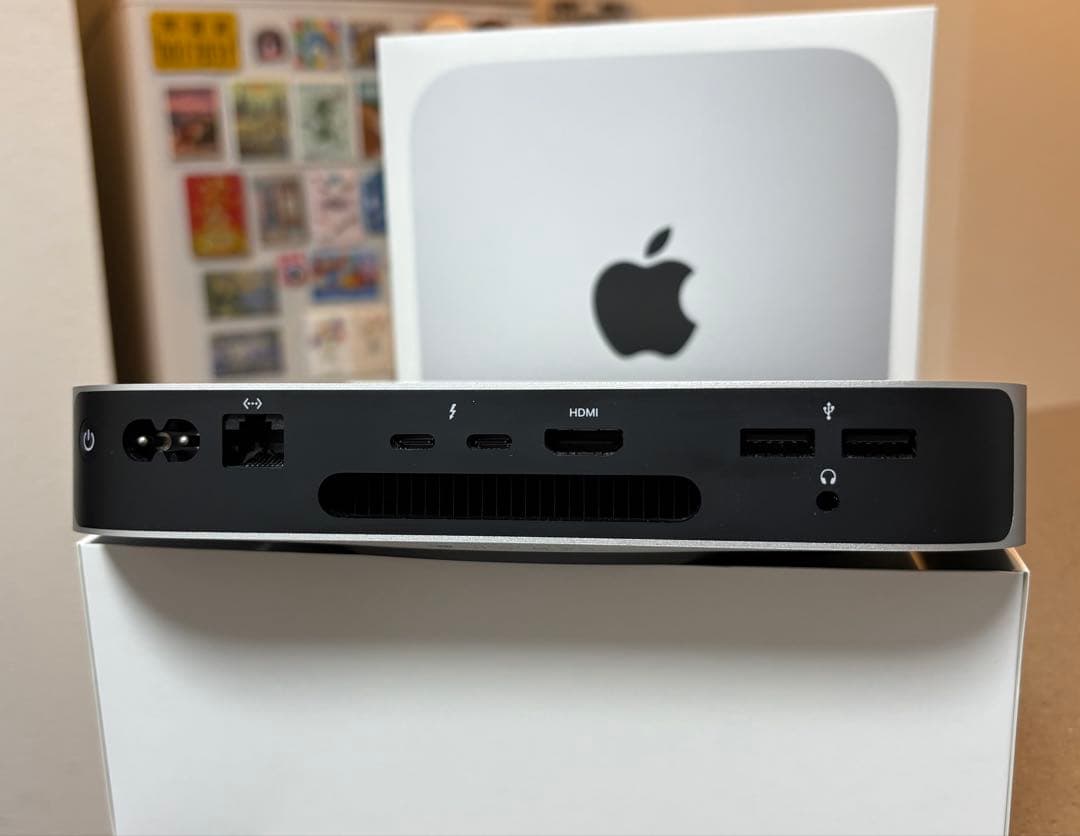 Mac mini M2チップ　8GB/256GB