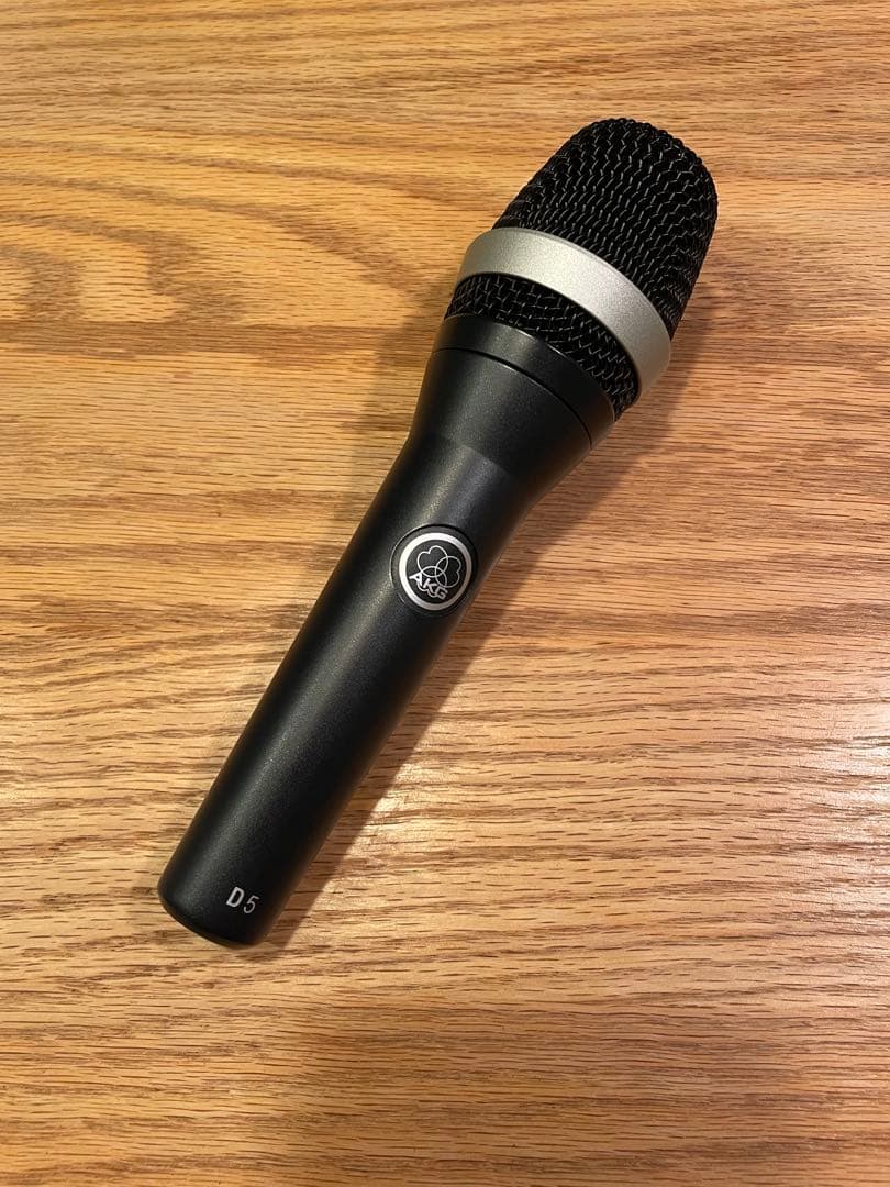 極美品 AKG D5 ダイナミックマイク 国内正規品 プロ仕様 本体と付属品