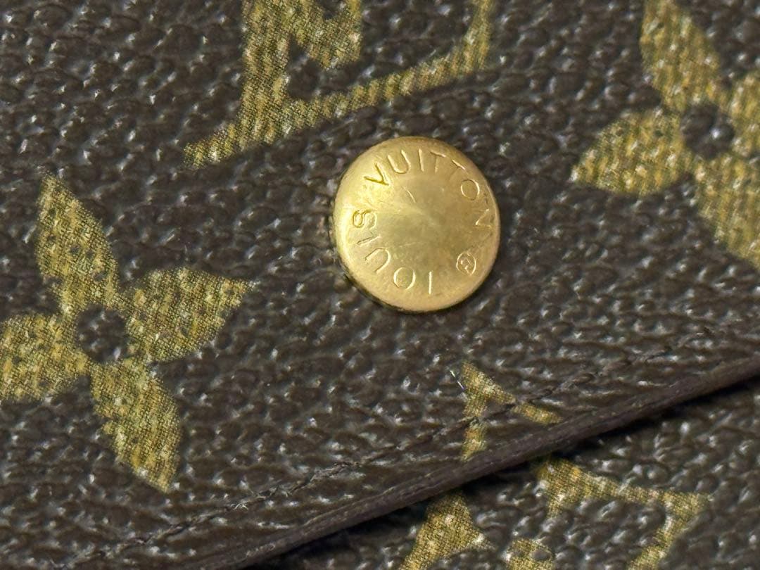 ルイヴィトン　ポルトフォイユ・エリーズ　ダブルホック　コンパクト財布