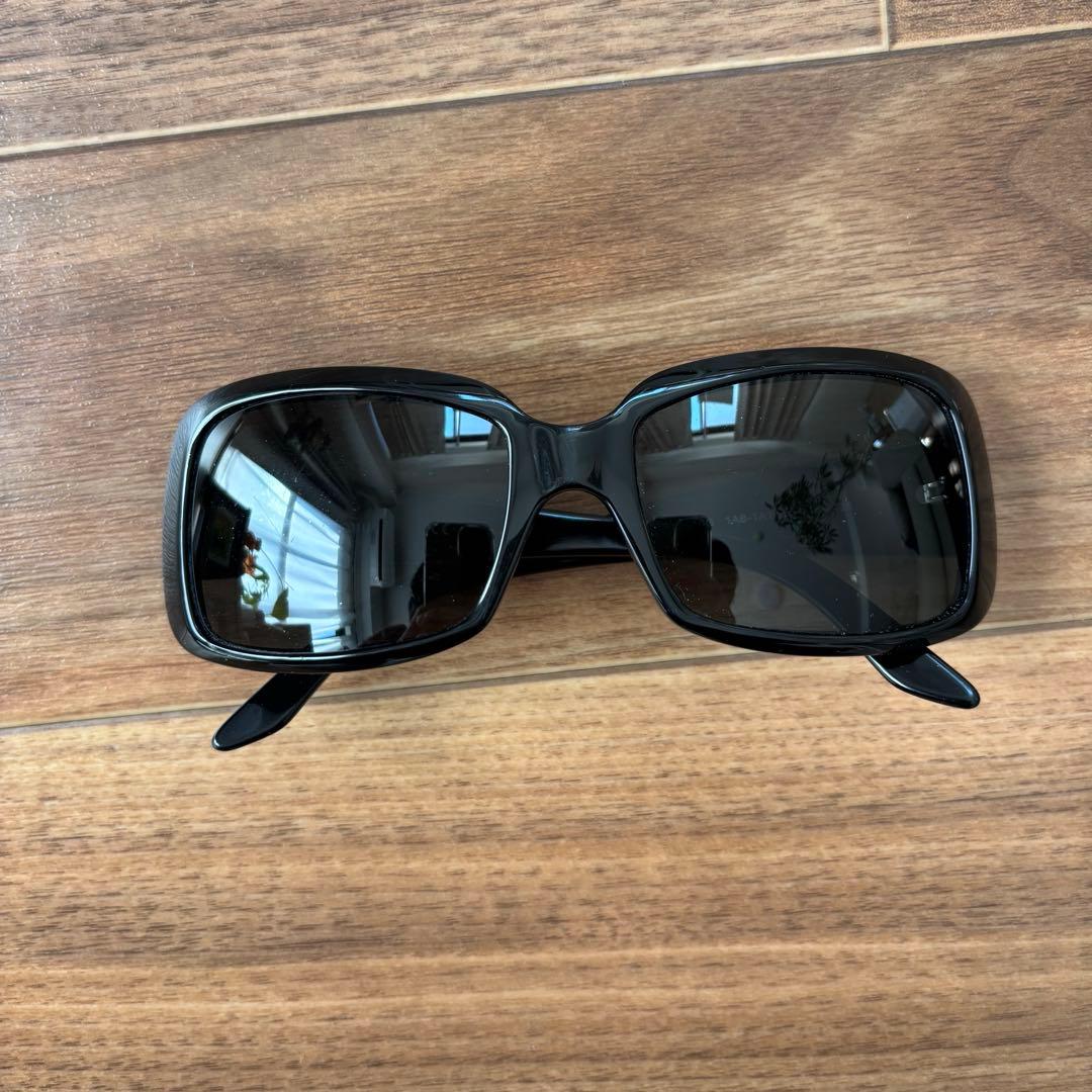 MIU MIU サングラス
