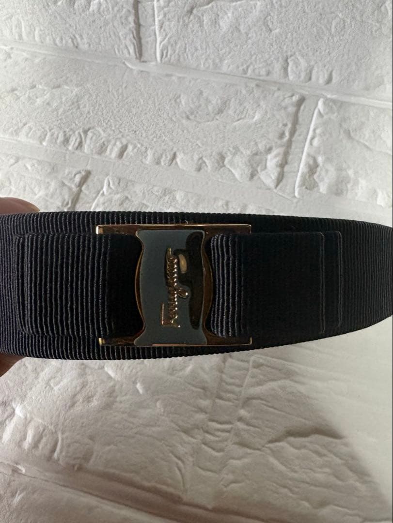 Ferragamoフェラガモ カチューシャ ヴァラリボン