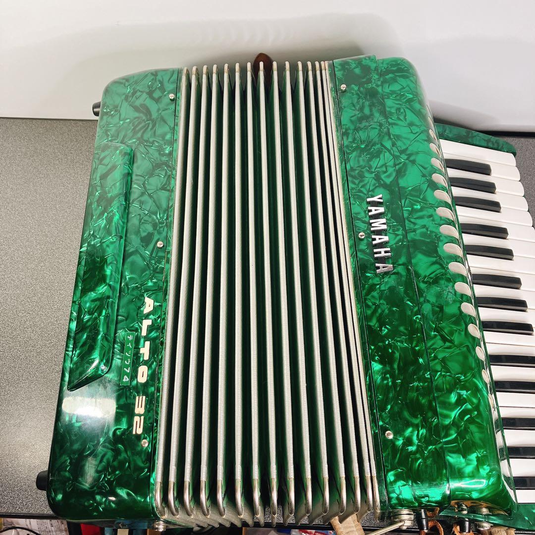 YAMAHA アコーディオン ALTO32 グリーン　ヤマハ