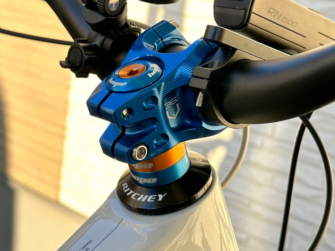 値下げ❗️キャニオンCanyon Spectral125 CF9 2024MTB