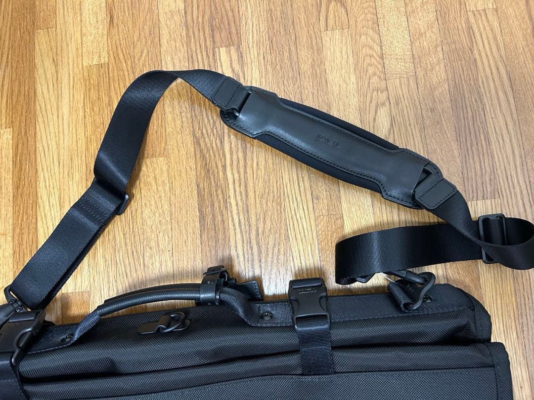 ☆極美品☆ TUMI トライフォールド ガーメントケース 22133DH