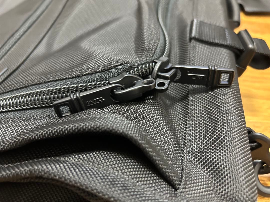 ☆極美品☆ TUMI トライフォールド ガーメントケース 22133DH