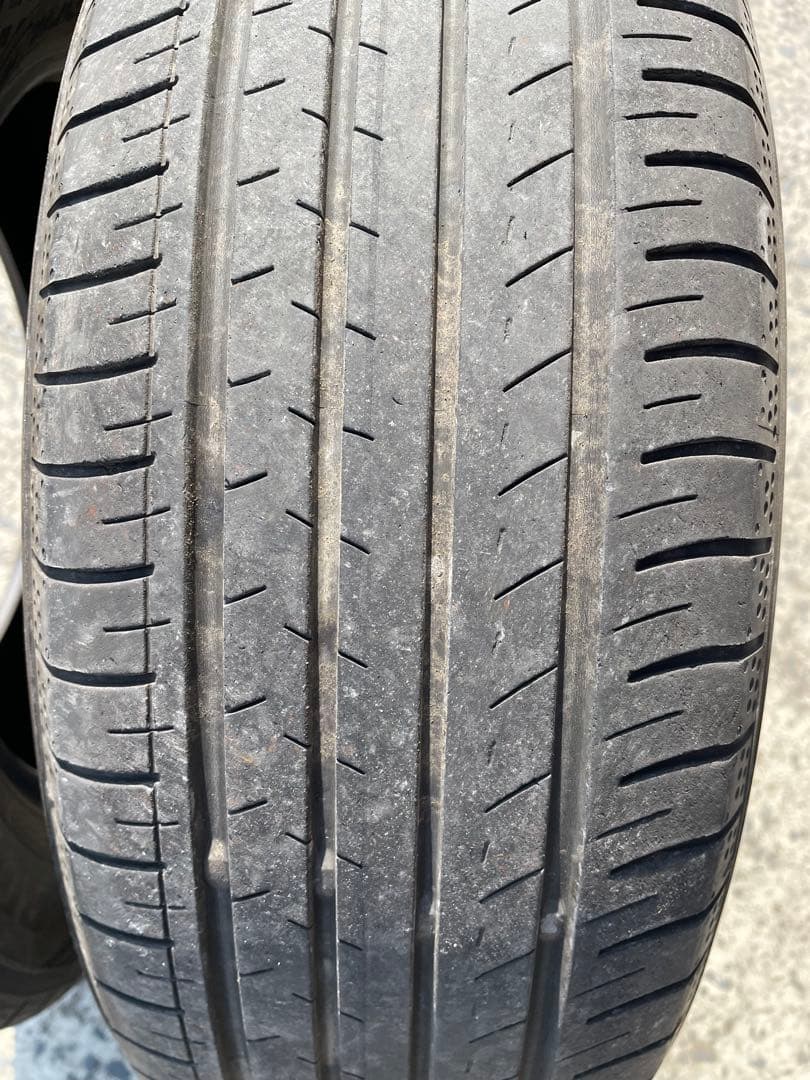 中古ヨコハマ夏タイヤ195/65R15 2本セット