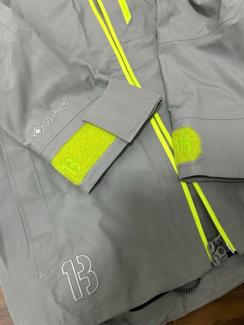 バートン GORE-TEX 3Lスノボウェア上下セットBURTONフロストナー