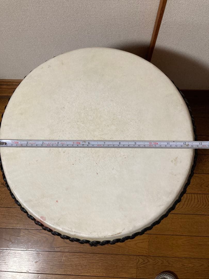 和太鼓 木製 円筒型 黒い飾り玉付き