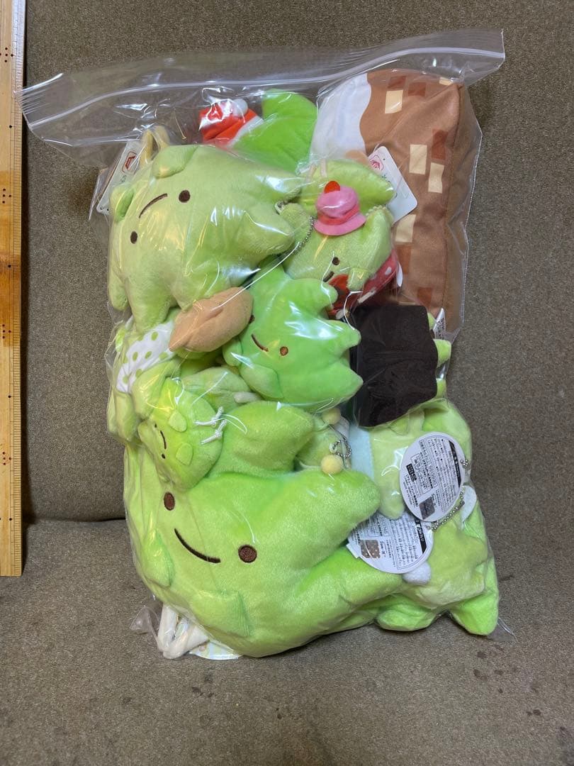 公*o様 【まとめ売り】すみっコぐらし　ざっそう　ぬいぐるみ　パペット　がま口