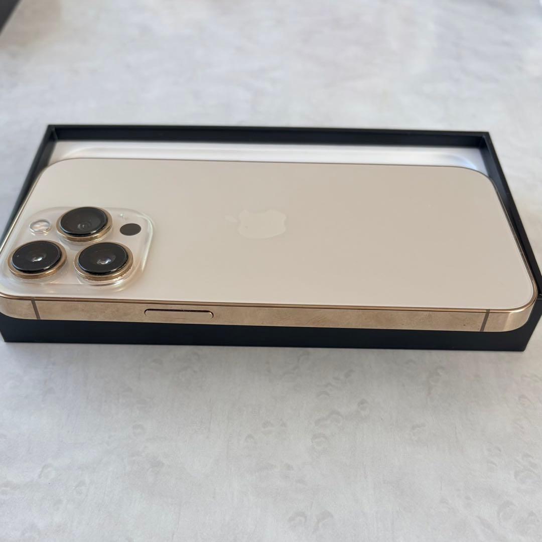 【美品】iPhone13 pro ゴールド 128 GB SIMフリーケース付き