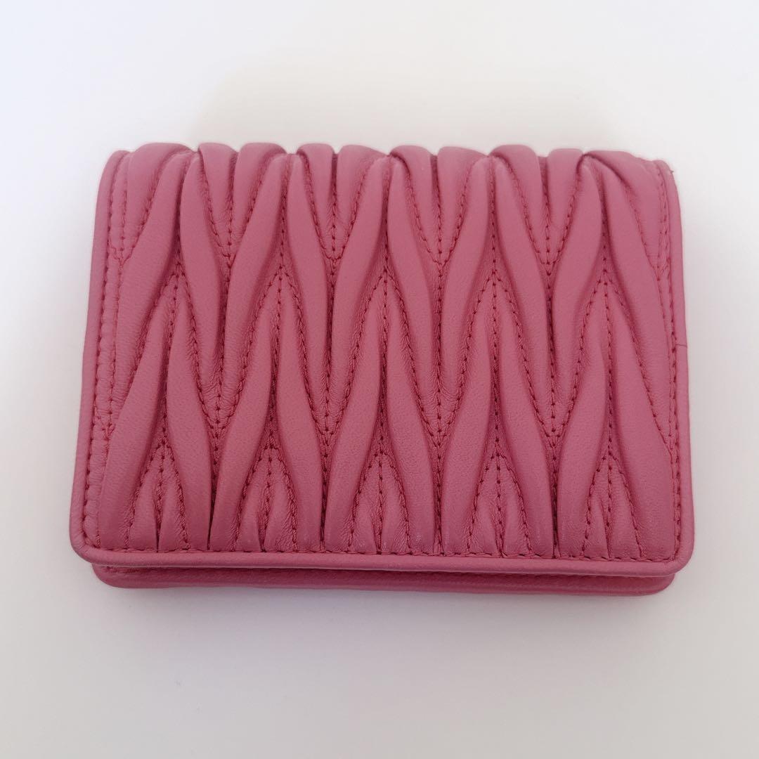 【ほぼ新品・箱付】MIU MIU マテラッセ 財布 ピンク 正規品 ミュウミュウ