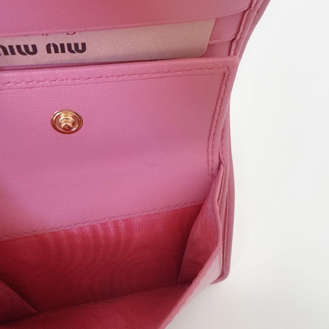 【ほぼ新品・箱付】MIU MIU マテラッセ 財布 ピンク 正規品 ミュウミュウ