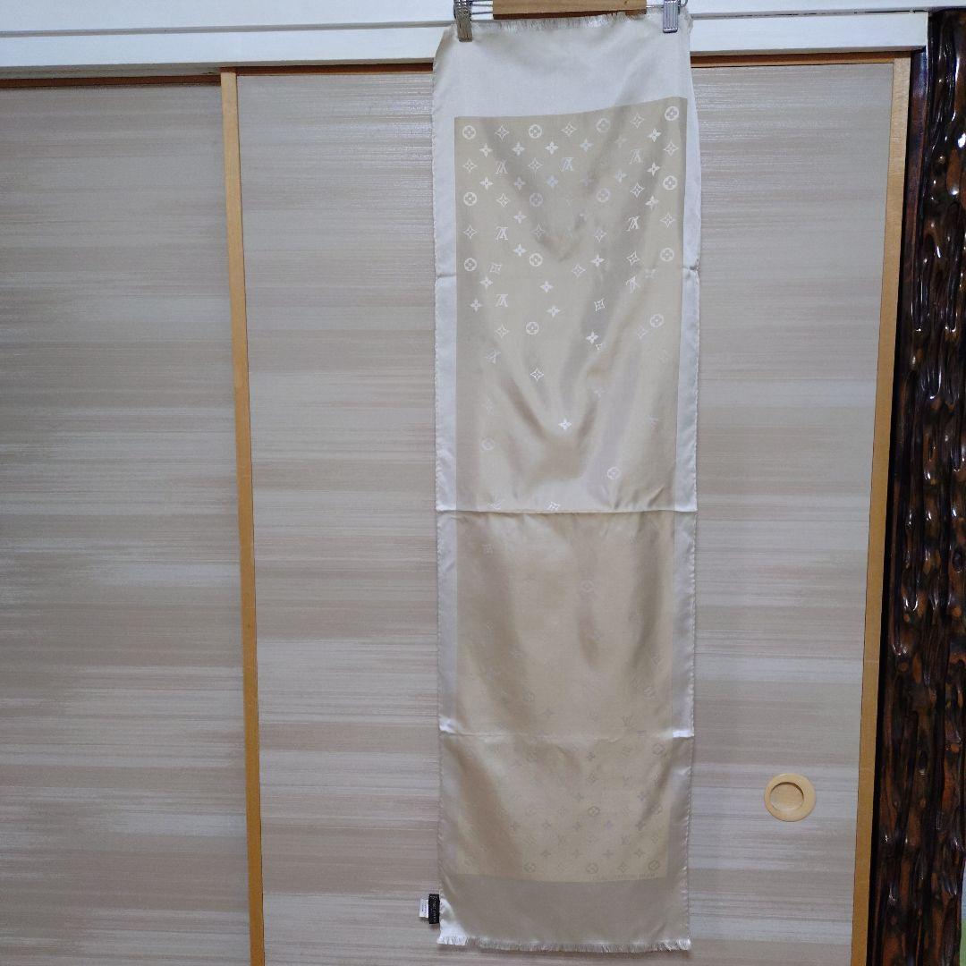 Louis Vuitton シルク ストール　モノグラム　美品