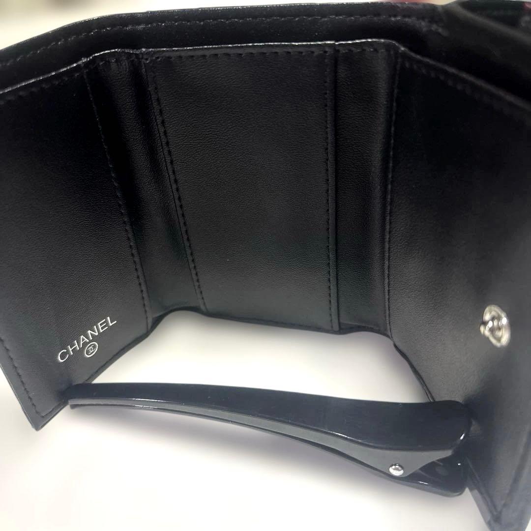 CHANELノベルティ三つ折り財布
