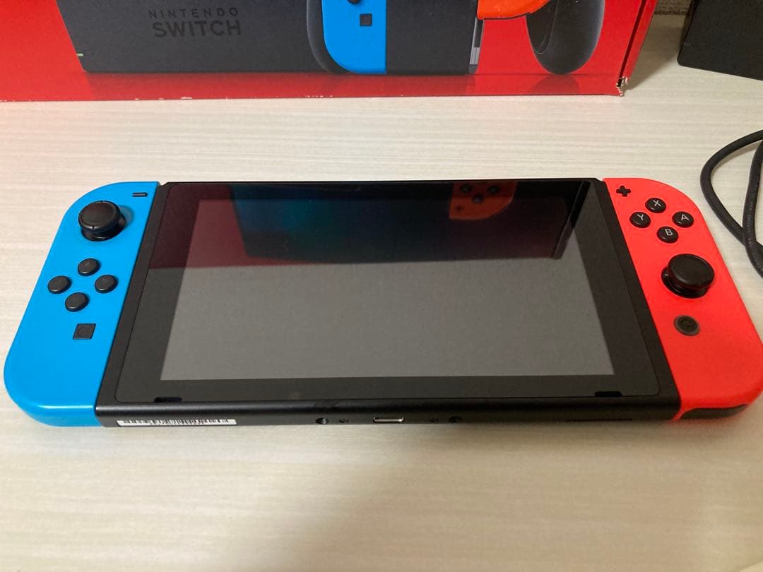 こめ　Nintendo Switch本体（HADモデル・バッテリー強化版）