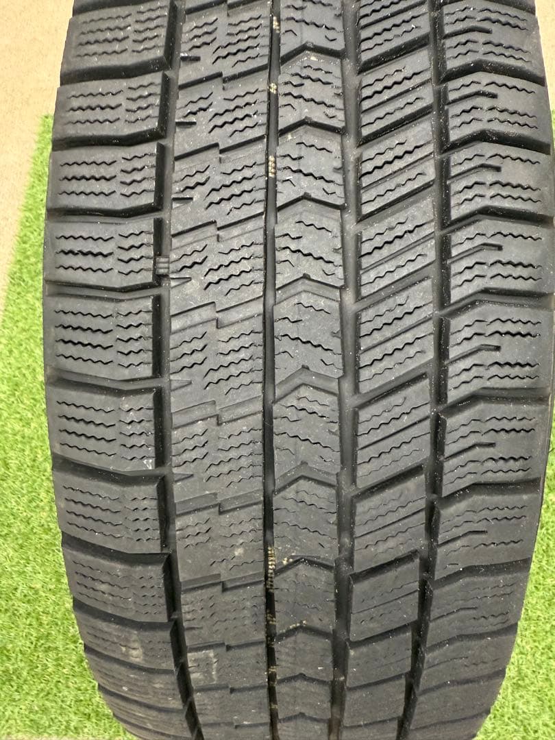 アルファード30 スタッドレスタイヤセット　215/65 R16 インセット38