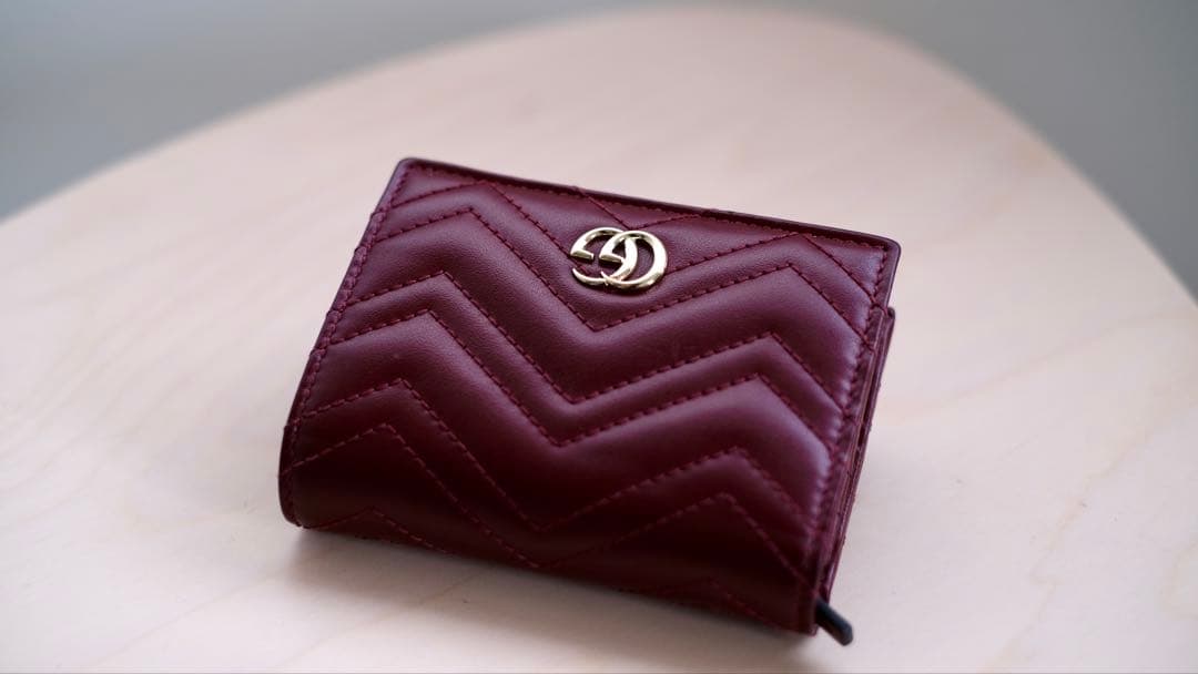 GUCCI バーガンディ ダブルGスモールウォレット　二つ折り財布
