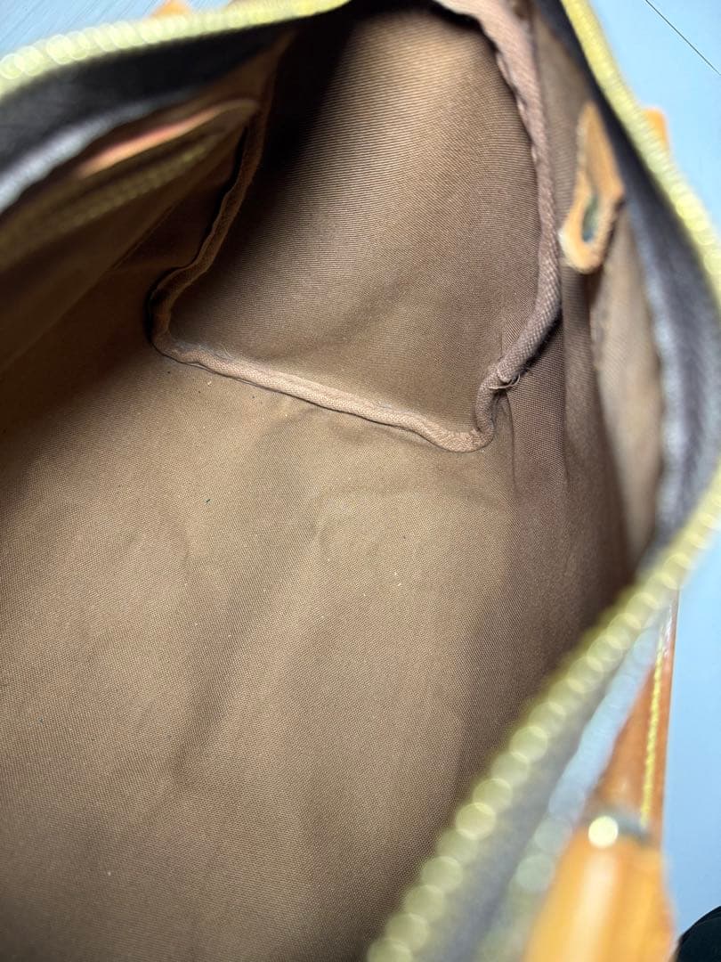 LOUIS VUITTON ルイヴィトン モノグラム スピーディ30