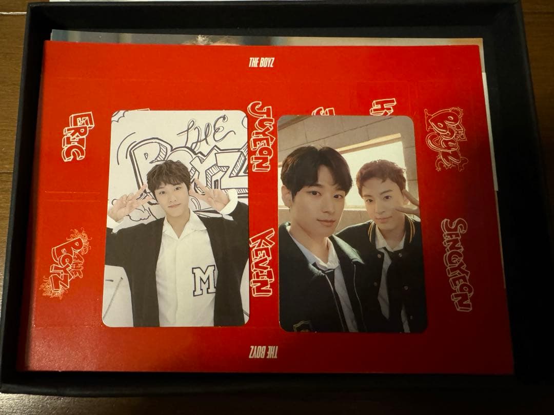 THE BOYZ FIRST Mini Album 初回ポスター