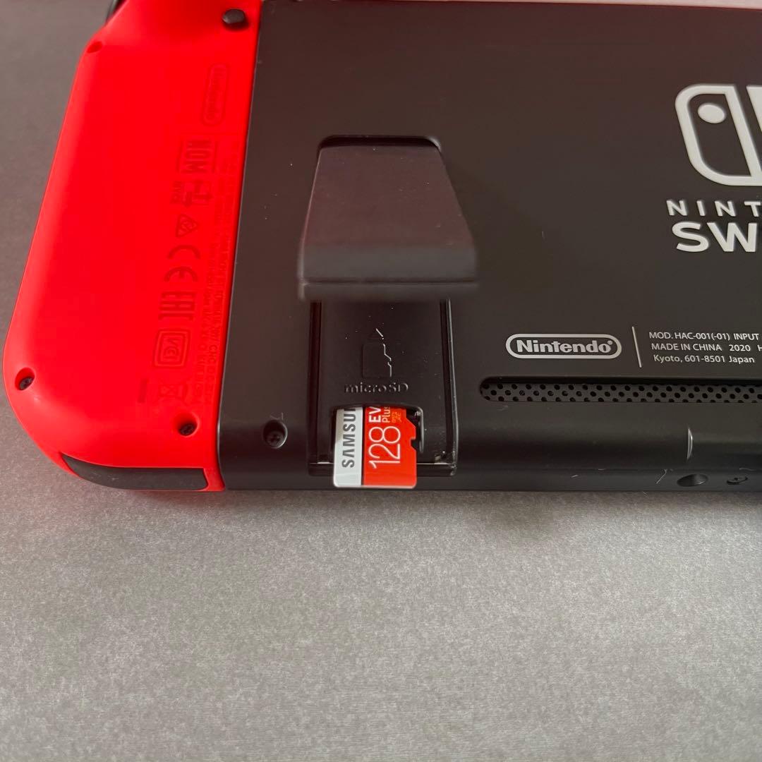Nintendo Switch 本体+Samsung SDカード +ポーチ付き