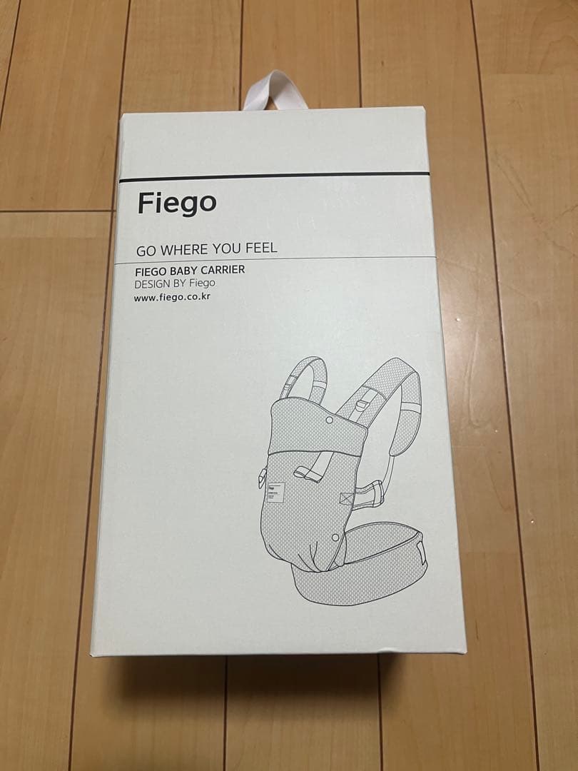 フィーゴ　Fiegoメッシュ素材 抱っこ紐 ベージュ