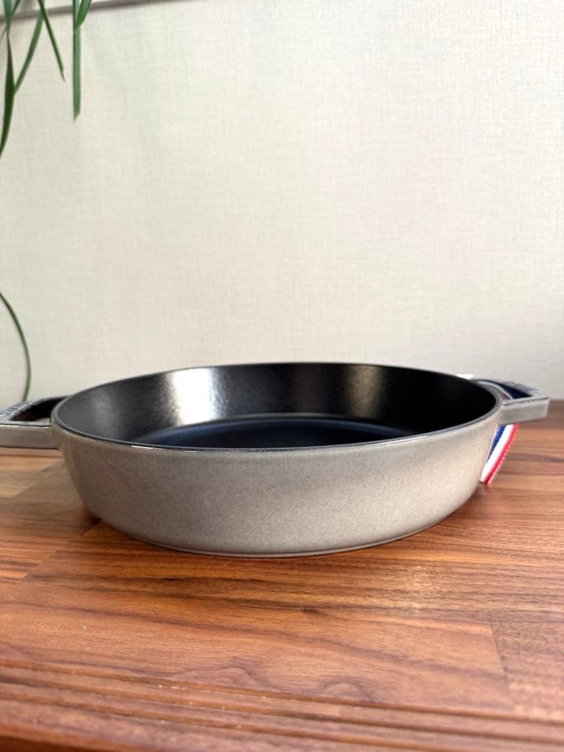 【新品未使用】STAUBストウブ 両手フライパン 26cm
