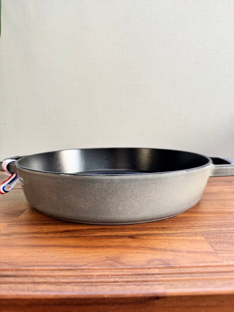 【新品未使用】STAUBストウブ 両手フライパン 26cm