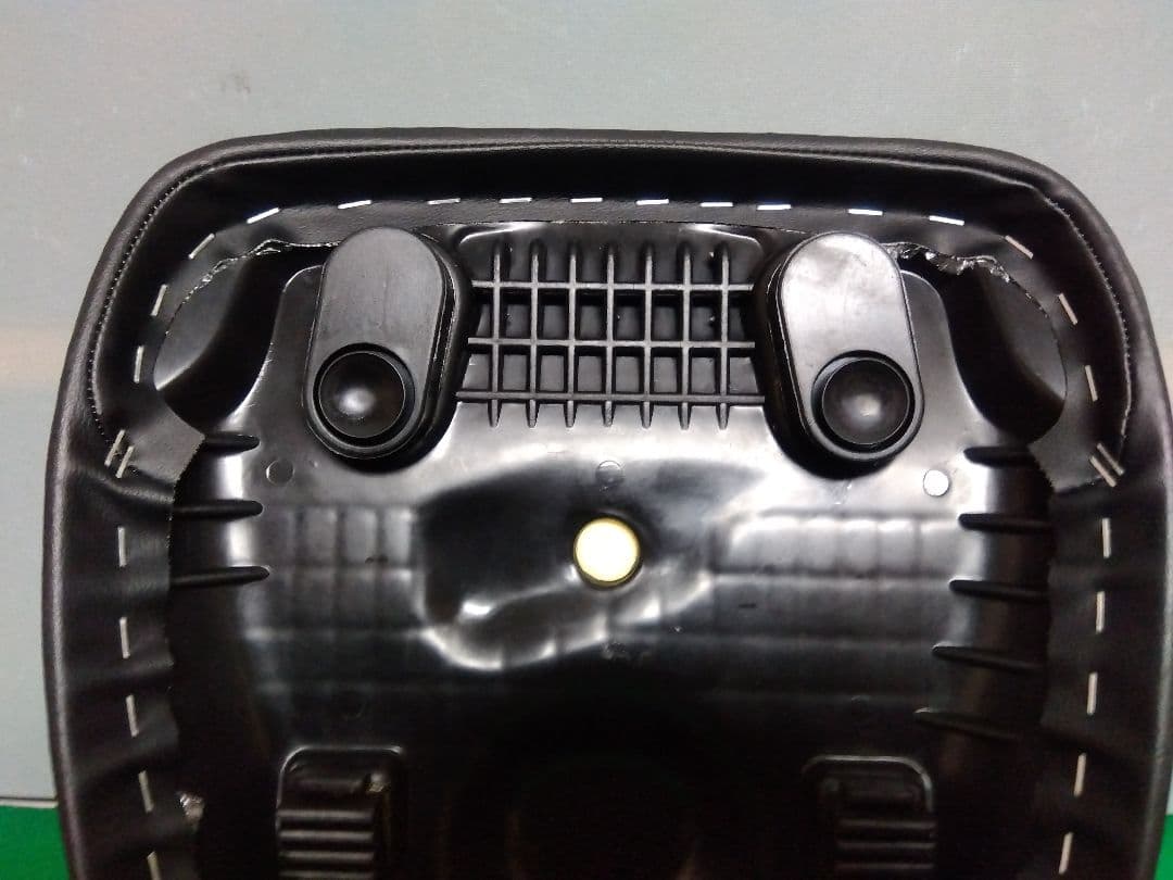 アウトスタンディングSAS衝撃吸収シートクロスカブ/スーパーカブその他