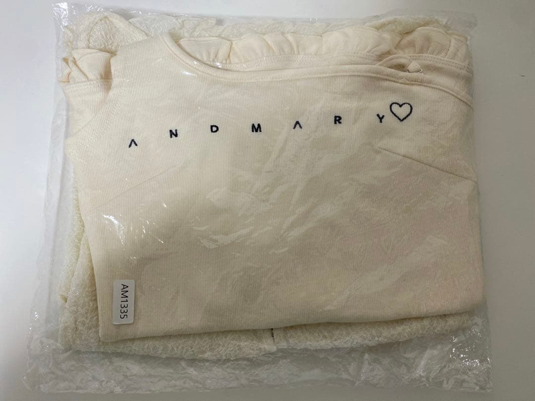 新品未使用未開封♡andmary Claire set tops ivory
