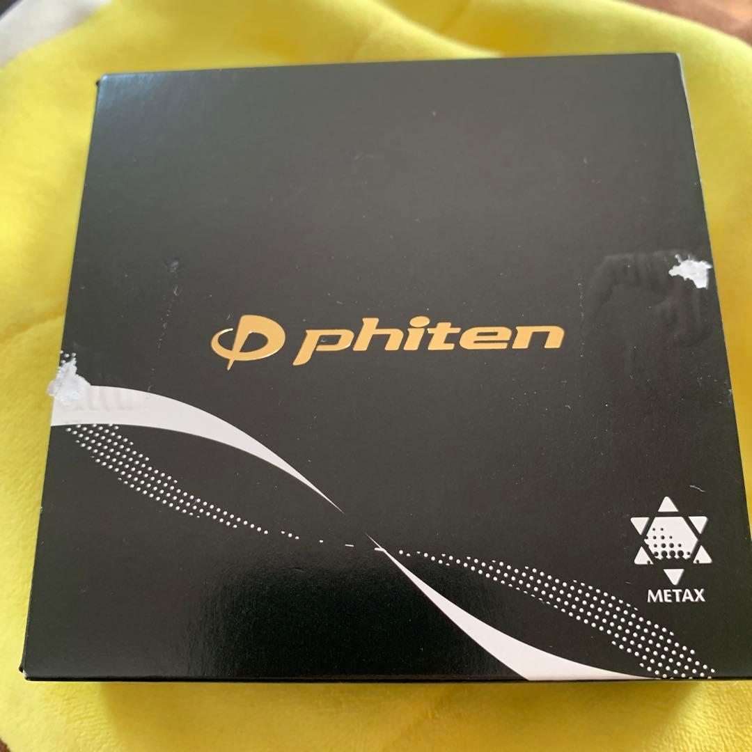 phiten ラクワネック（ゴールド）