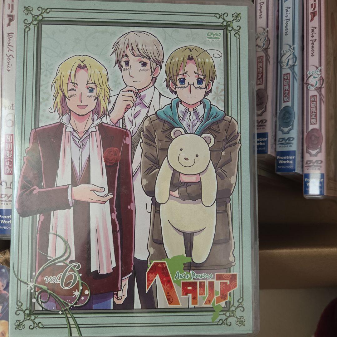 ヘタリアDVDセット　全部お譲りします。