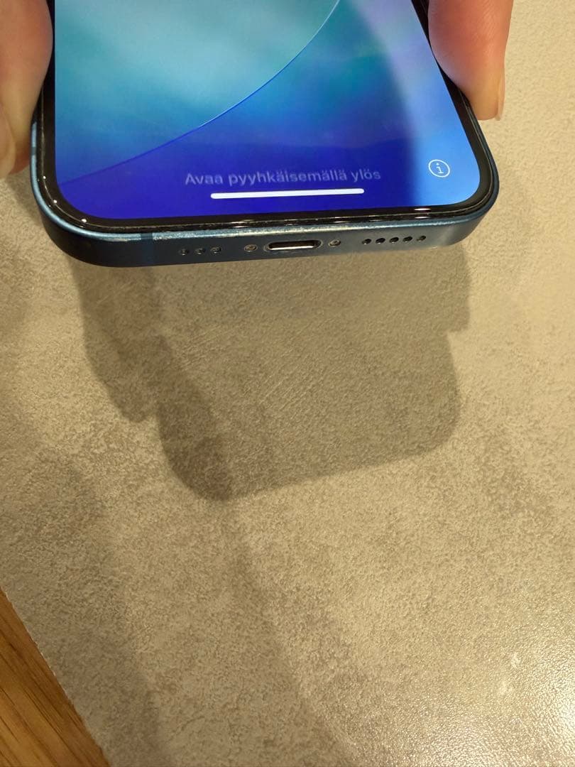 値下げiPhone 13 128gb ブルー