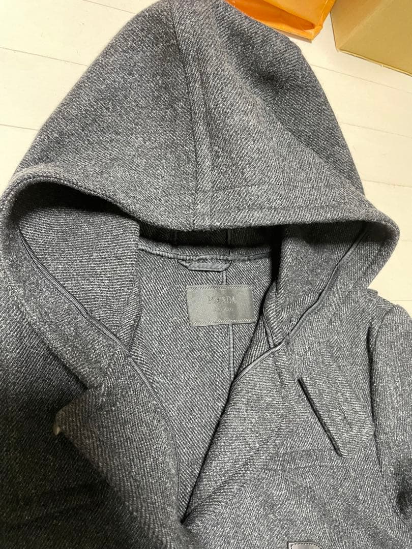 プラダ　ダッフルコート　PRADA