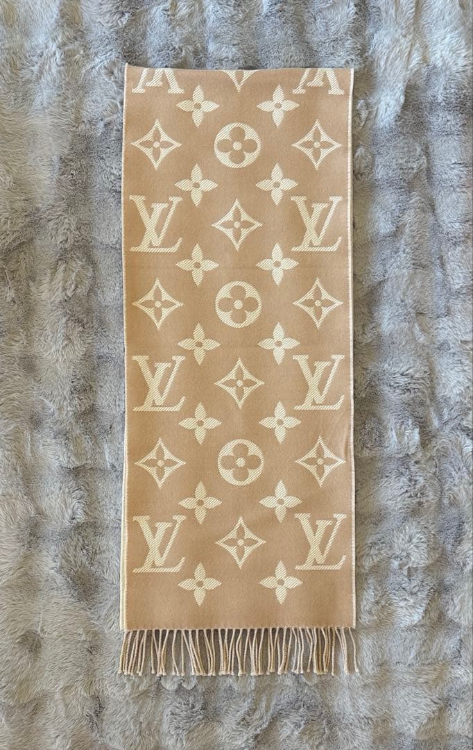 Louis Vuitton マフラー・LV エセンシャル　ベージュ
