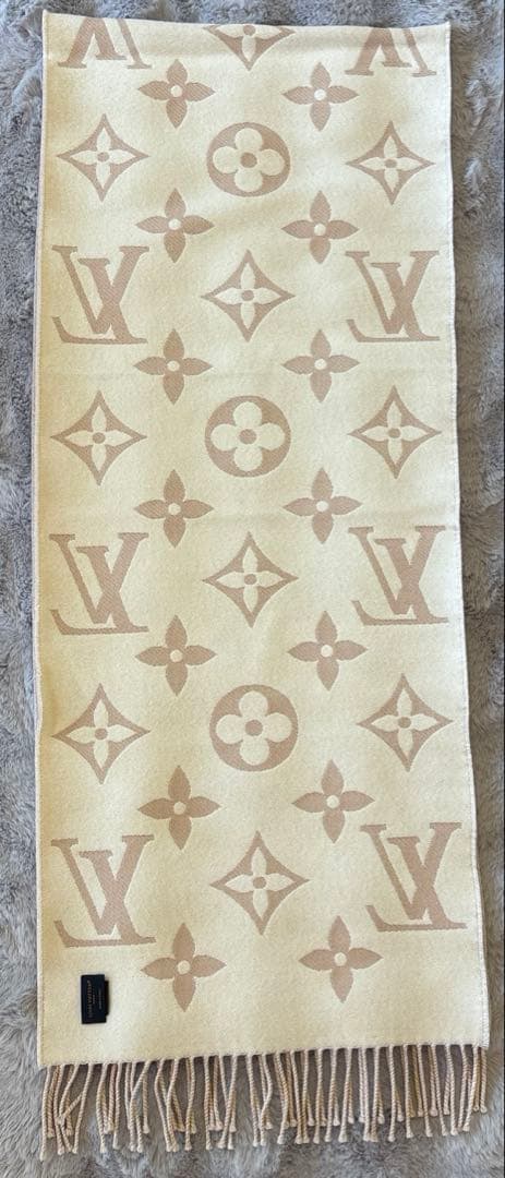 Louis Vuitton マフラー・LV エセンシャル　ベージュ