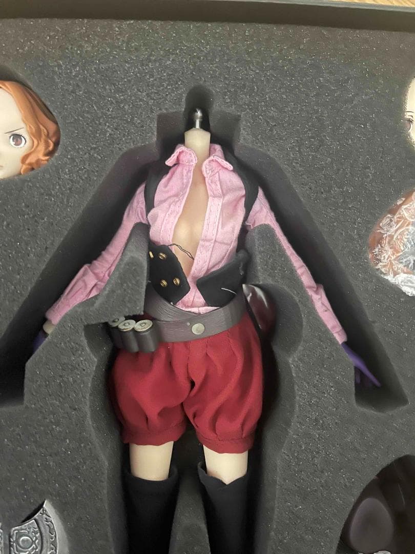 同*で様 ペルソナ5 ノワール 1/6スケール 可動フィギュア