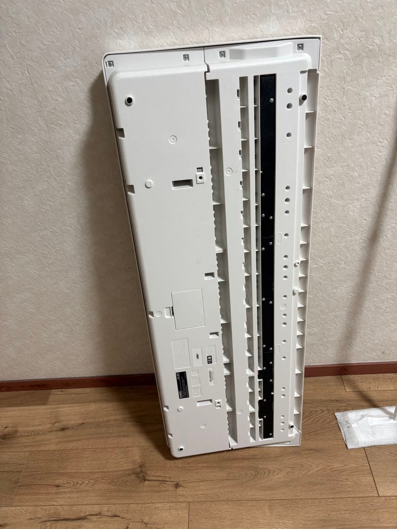 ル*ナ様 CASIO 電子キーボード LK-222ホワイト 譜面スタンド付き