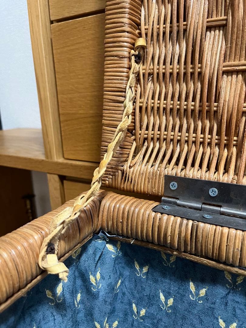 エコです。 レトロ 藤カゴ 蓋付き ラタン ボックス スツール 収納 大