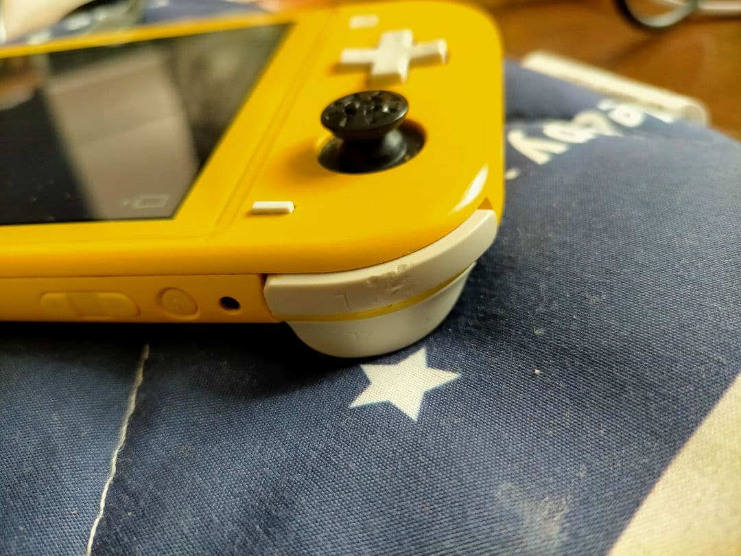 Nintendo Switch Lite イエロー 画面不調 ジャンク