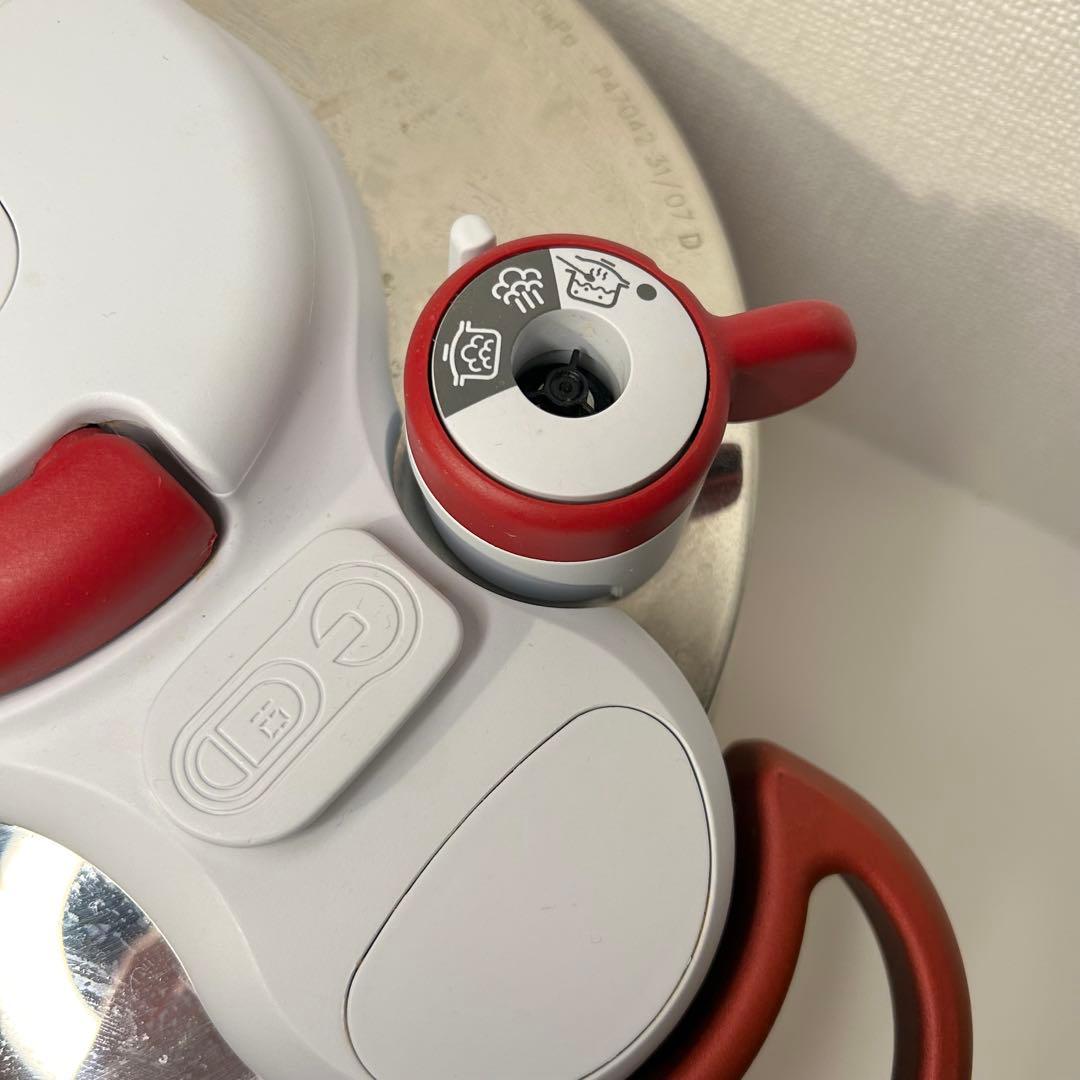 Tefal 圧力鍋 赤