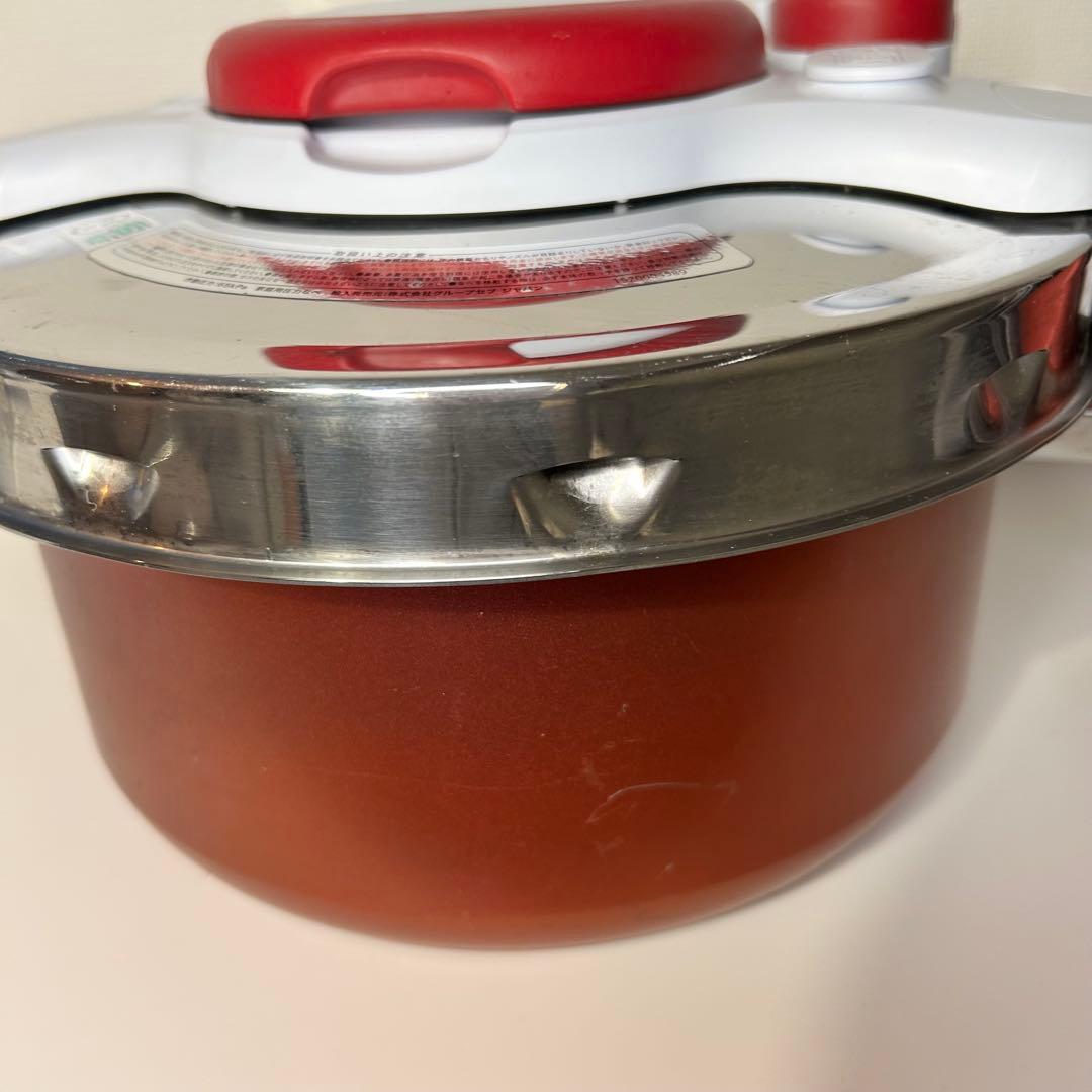 Tefal 圧力鍋 赤