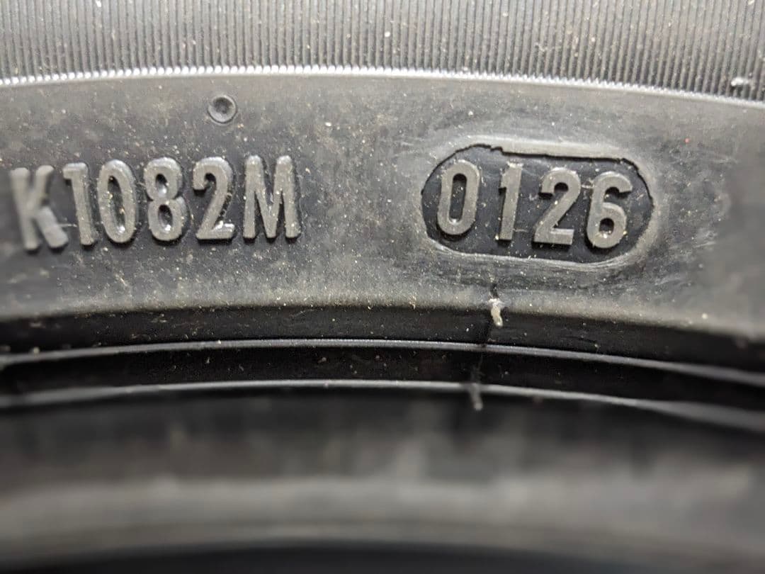 新品未使用 PIRELLI　POWERGY 225/45/R18 2本