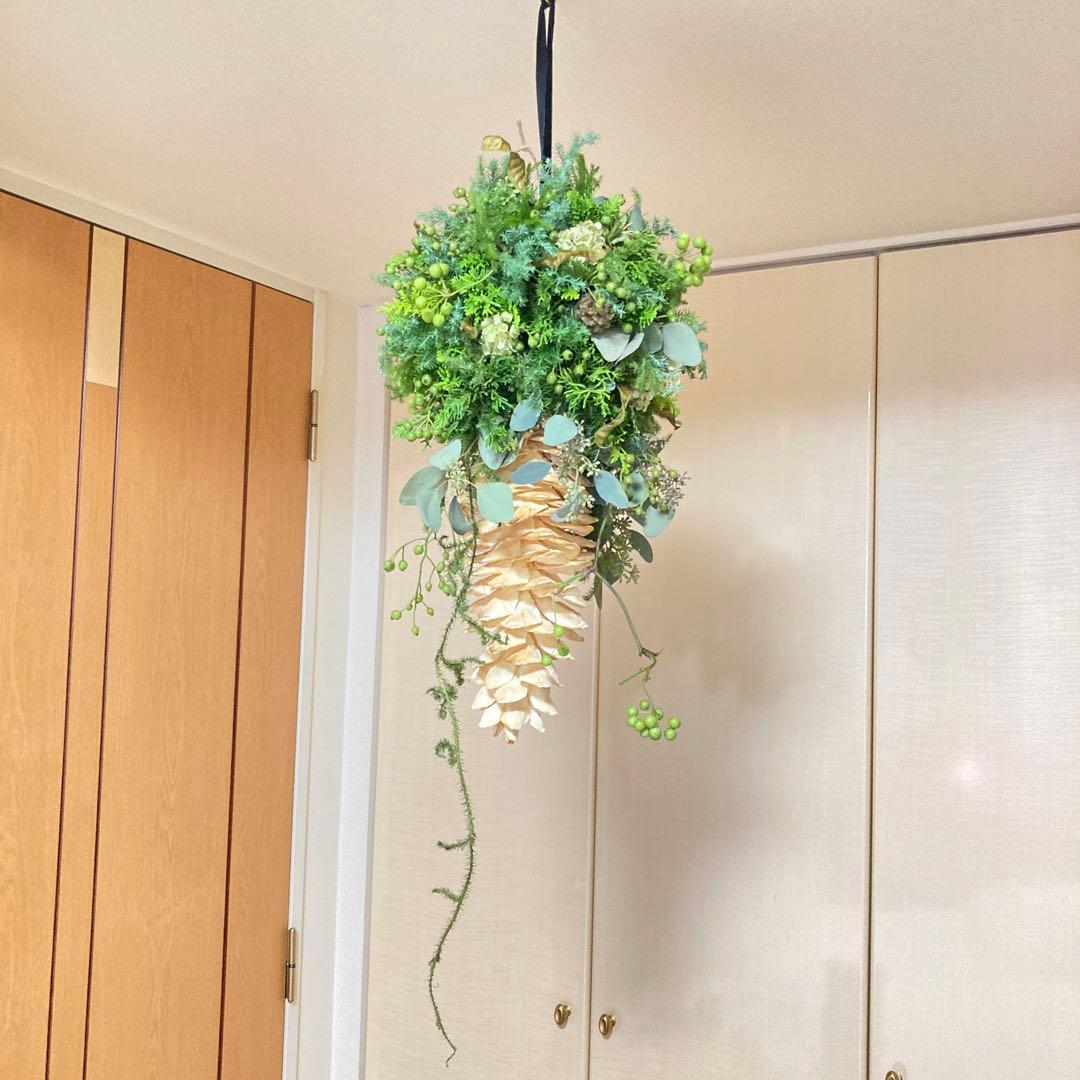 フライングリースシュガーパインコーン　ホワイト