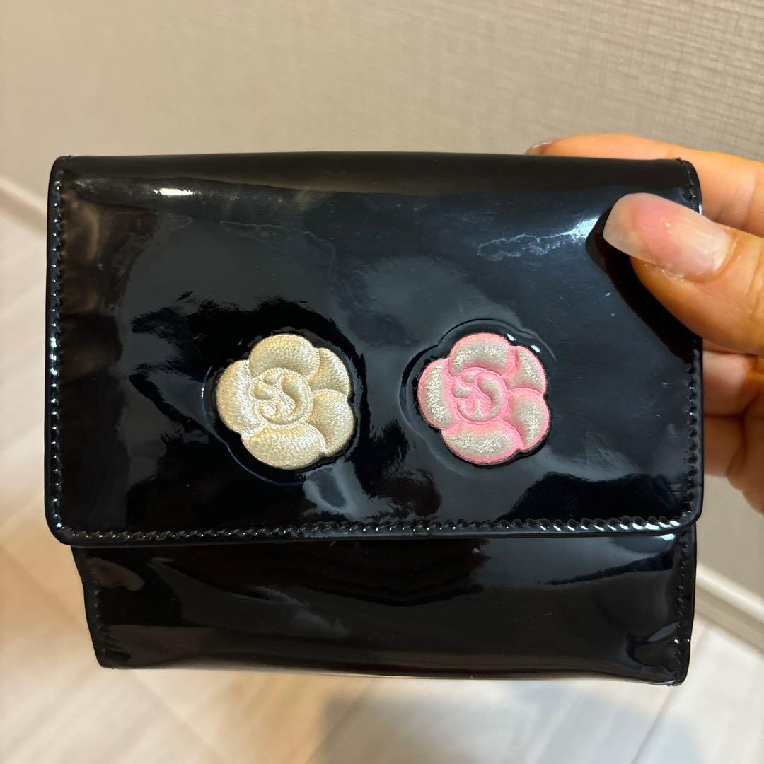 CHANEL♡確実正規品♡♡カメリア二つ折り財布 ブラック