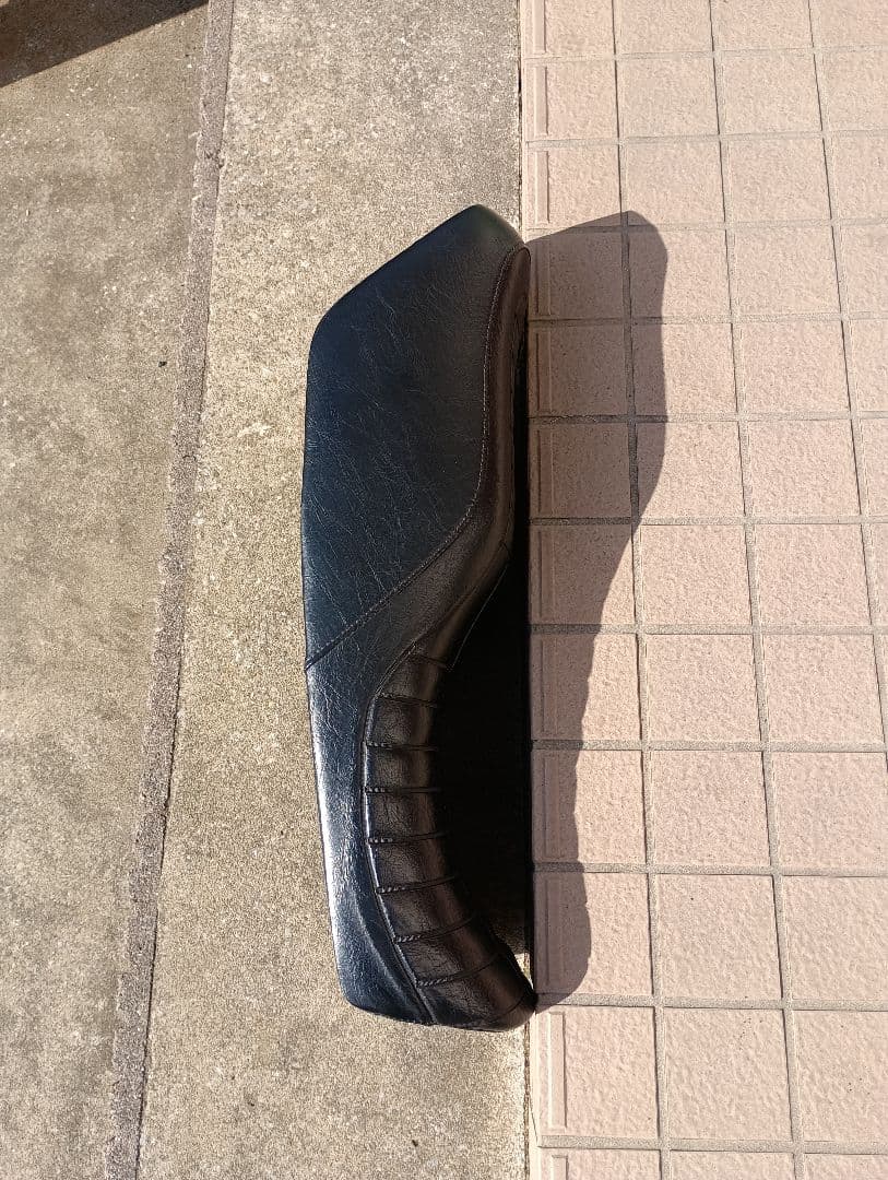カワサキ　z1000j 　シート　ローソン使用