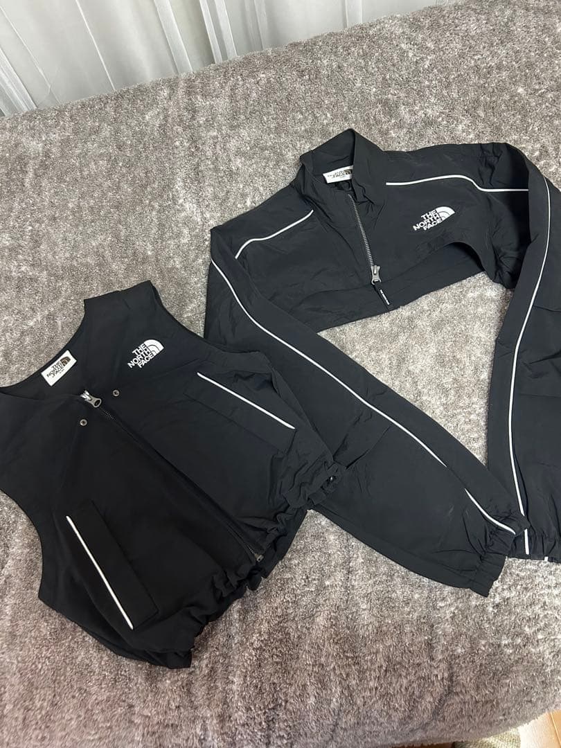 日本未発売THE NORTH FACE ホワイトレーベル　ウィンドブレーカー韓国