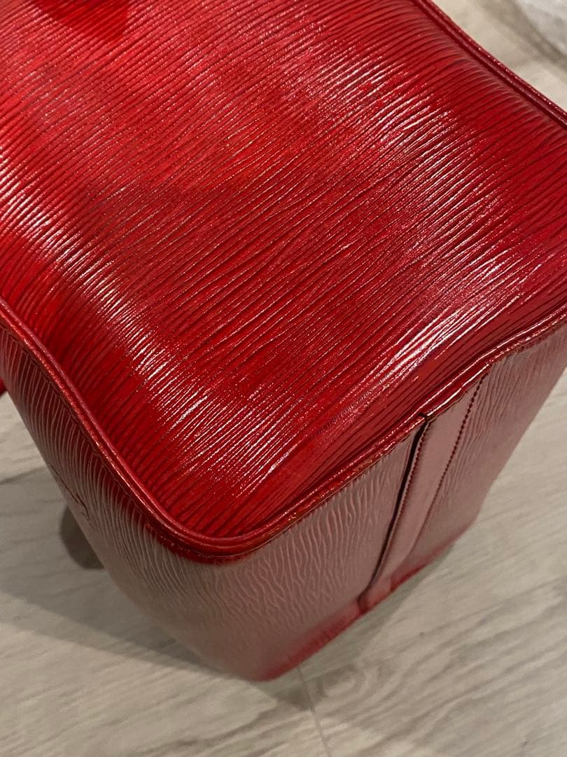 美品！Louis Vuitton エピ　スピーディー　レッドボストンバッグ